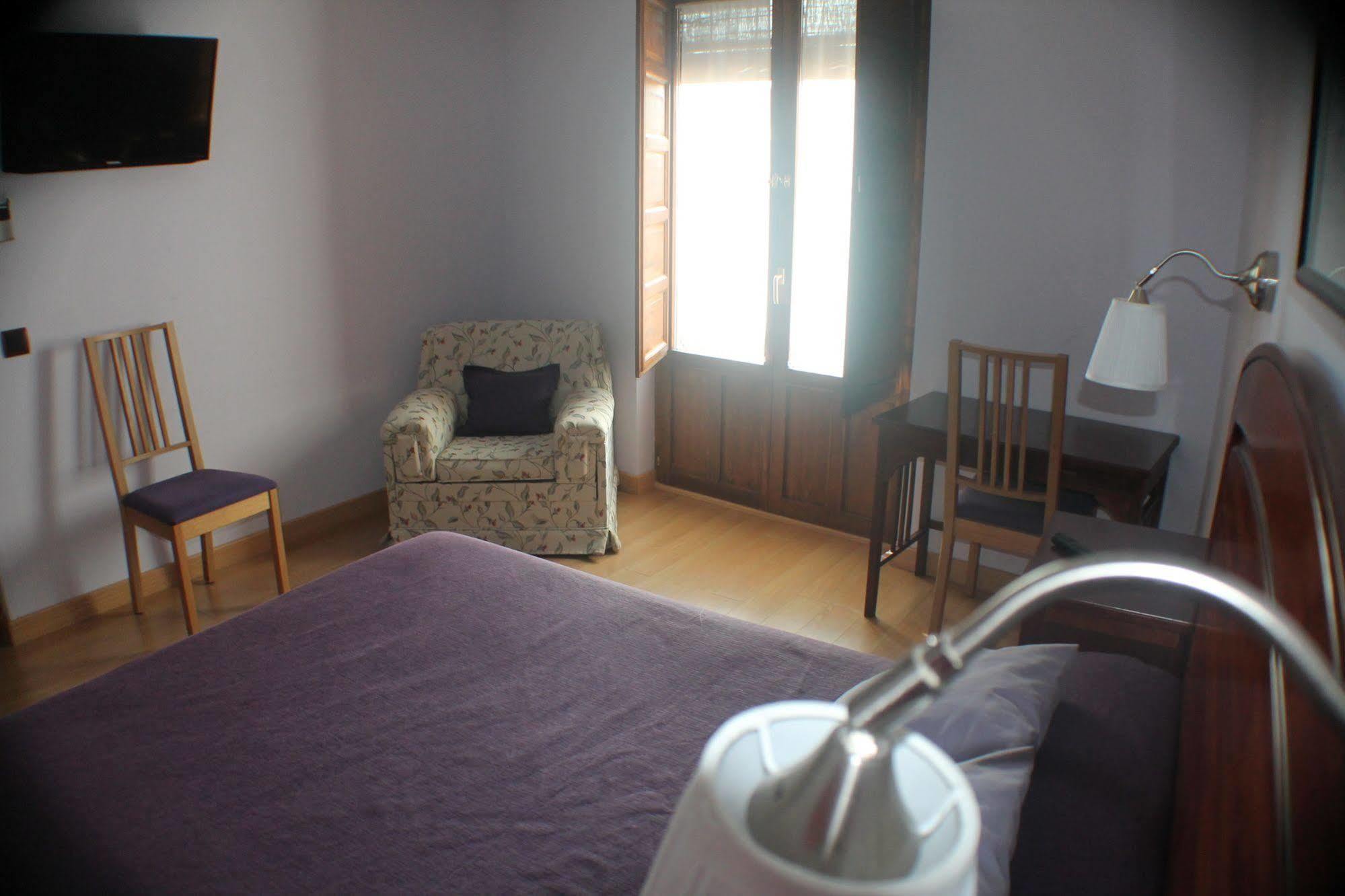 Hospedaje La Juderia Segovia Bagian luar foto
